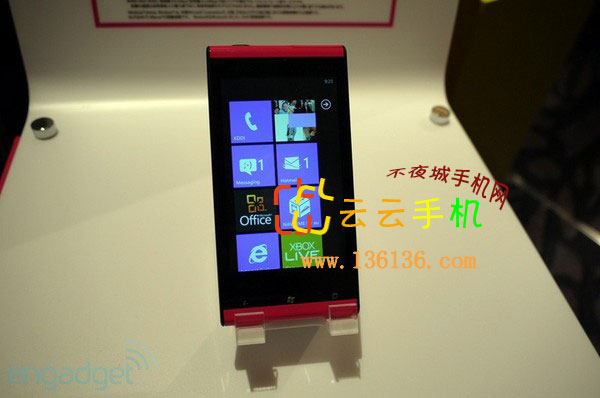 ׿WP7 Mangoֻ ʿͨIS12Tͼ