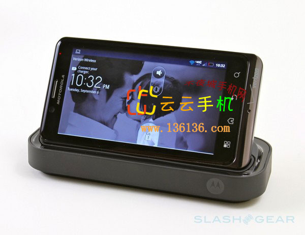 4.3ӢqHD MOTO Droid Bionicͼ