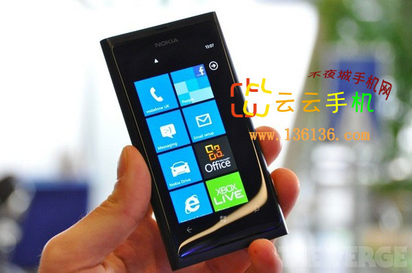 3.7WP7콢 ŵLumia 800ͼ