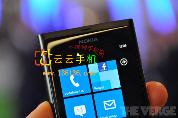 3.7WP7콢 ŵLumia 800ͼ