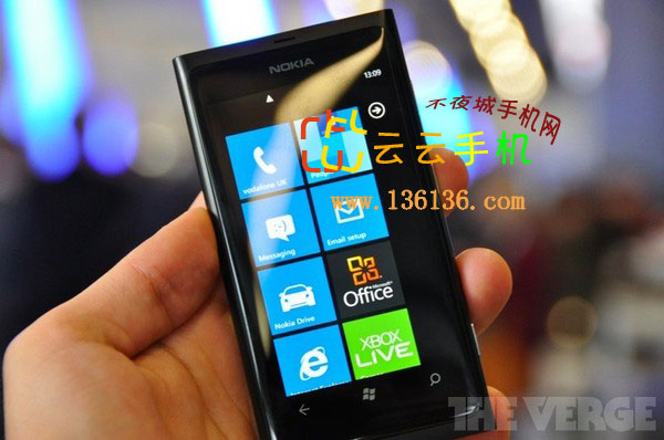 3.7WP7콢 ŵLumia 800ͼ