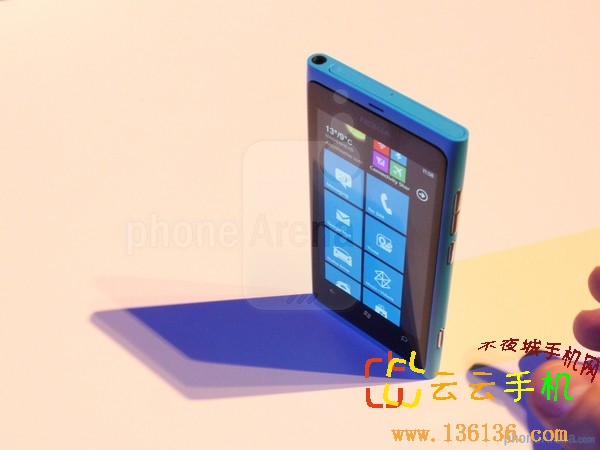 3.7WP7콢 ŵLumia 800ͼ