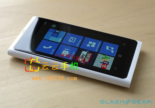 WP7» ɫLumia 800ͼ