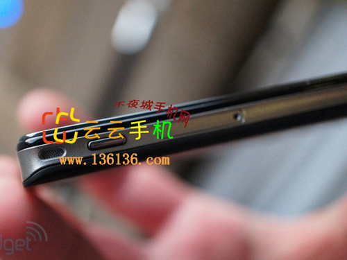 ӢضAtom˫˰׿ Xolo X900ͼ