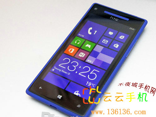 ʱбʯWP8˫콢 HTC 8Xͼ