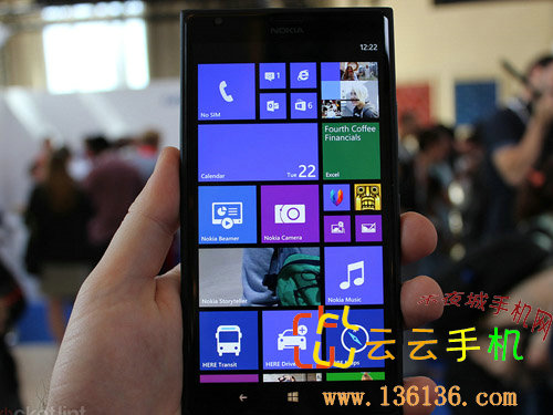 6Ӣĺ콢 ŵLumia 1520ͼ